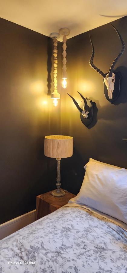 La Casa Rosa Cheltenham - Free Parking Close To Racecourse Ngoại thất bức ảnh